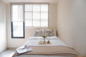 Comfy Studio at 2nd Floor Evenciio Margonda Apartment By Travelio